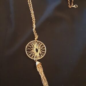 Elegant Gold Pendant Necklace